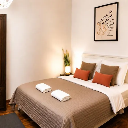 Comfort Near Keleti Station Apartamento *